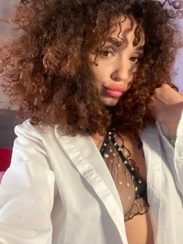 MoanforU — Streamate Photos