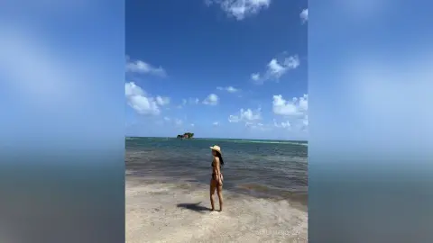 CamilaMarcuzzi — Me time