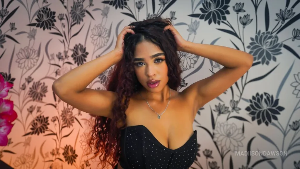 MadiisonDawson โ Your Cute Girli ๐