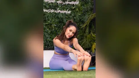 AlanaPearce — YOGA