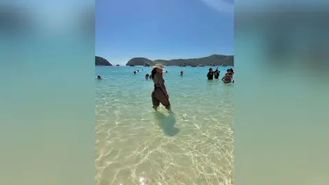 KatiaEmerald — Into the Sun ☀️ 🏝️