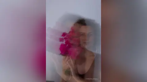 EsmeraldaMali — Art face movement