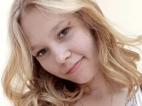 DainePostema cam model