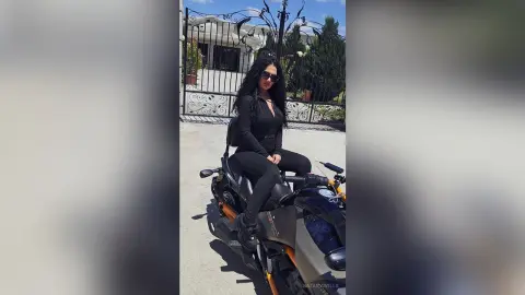 NataliaWills — Can-am Spyder HOT 🔥