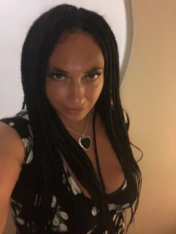 MilfMillie — Streamate Photos