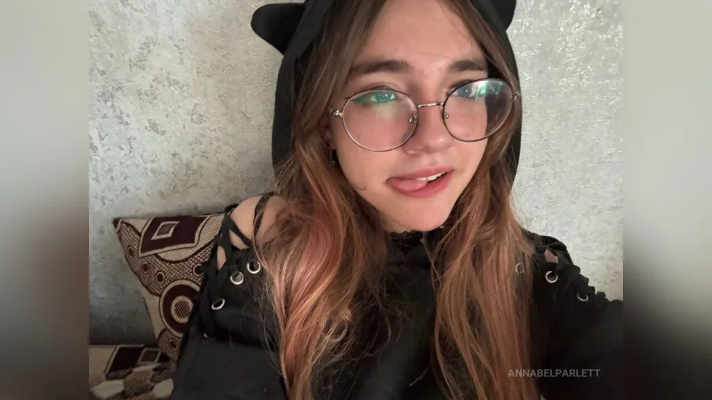 AnnabelParlett — Sweet dreams