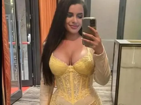 JuliaHayss