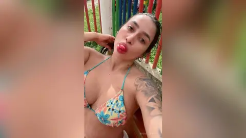 BrendaJimenes — Sexy