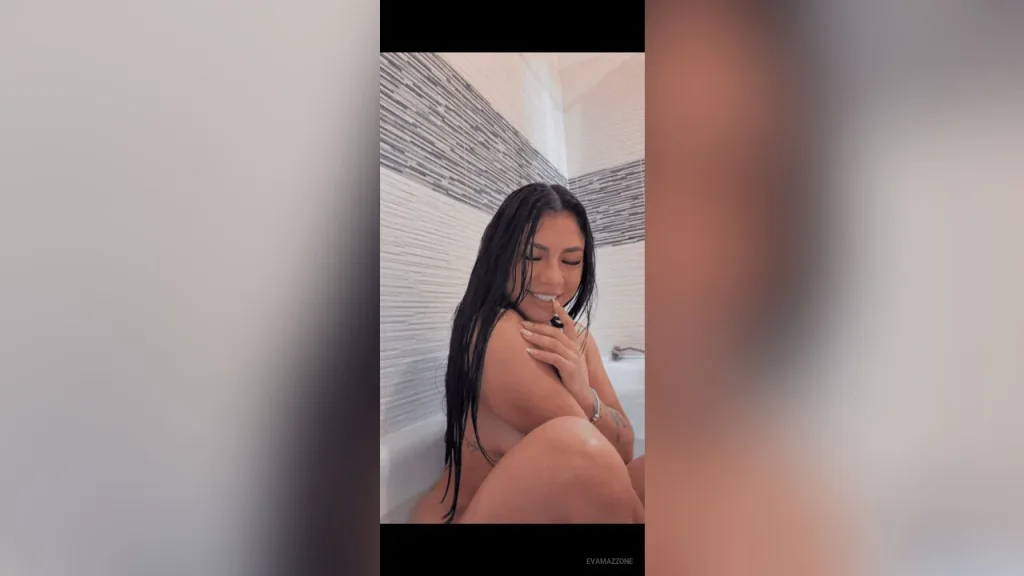 EvaMazzone — Curves leading to your desires