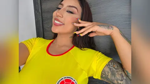 CourtneyLou — sexy colombiana 🥵💥⚽
