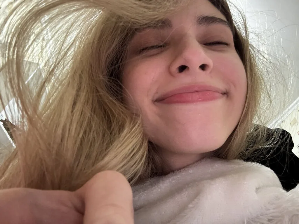 EllieCruze