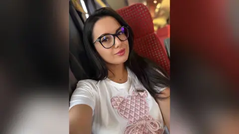 CassyTorres — Selfies