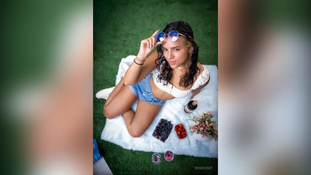 IrisRoset — A picnic with me?