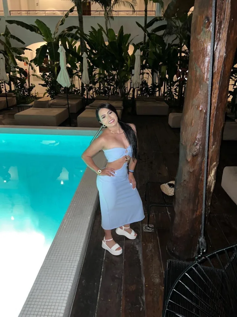 HollyReyes — Streamate Photos