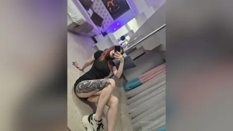 KimWillis — Can't take your eyes off me?