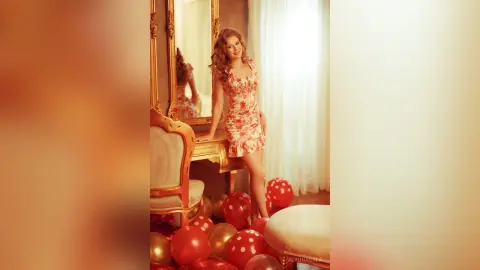 Alyona — Happy V-Day