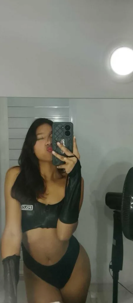 AndreeaKataliina18 — Streamate Photos