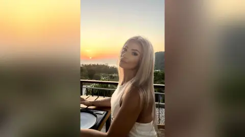 MarillynMoon — Beautiful by the sea 