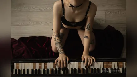 CleliaKressierer — For lovers of dark shades (part 2)