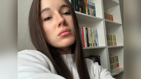 OdetteWingler — behind the scenes