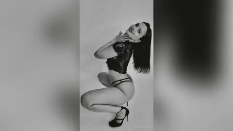 NatashaLeoni — Sexy
