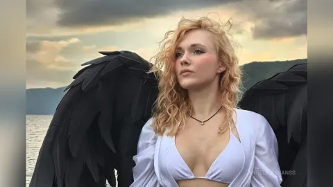 AngelinaEvanss — 7