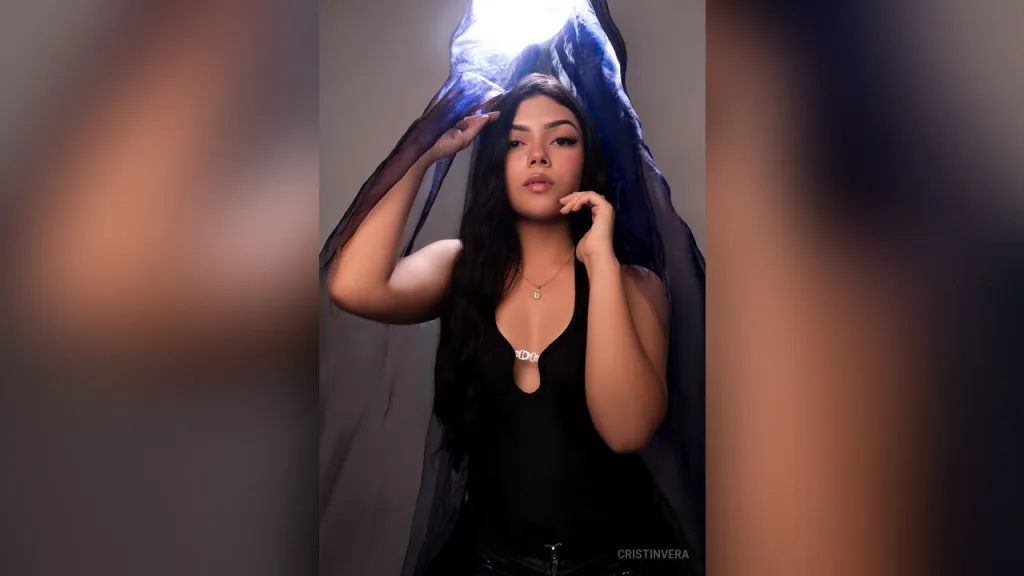 CristinVera — live cam
