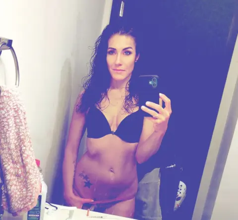 Petitemarieethareal — Streamate Photos