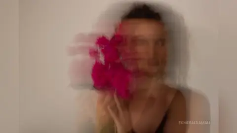 EsmeraldaMali — Art face movement