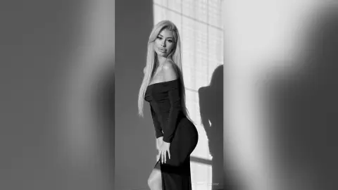 NickiBloom — Temptation