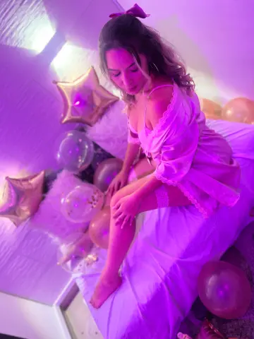 HannaT — Streamate Photos