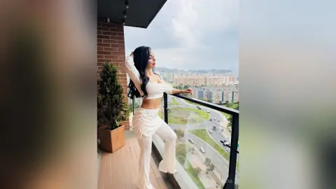 RoxannaRivera — At home ☀️