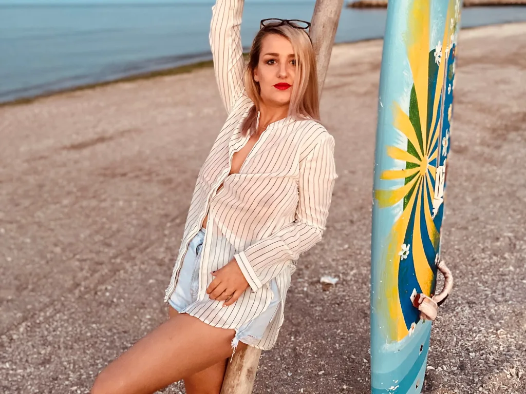 MayaTrainnor — Streamate Photos