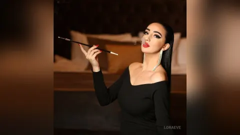 LoraEve — Divine! 