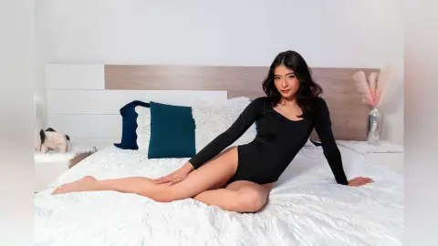 AleciaNoah — know me