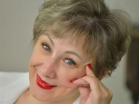 NaomiMolligan — LiveJasmin cam model