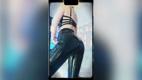 LeslieEden — .