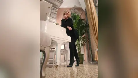 Anelise — Milano Privé