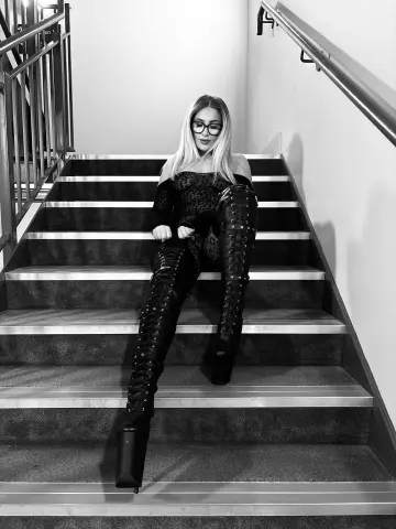 PalomaGreyX — Streamate Photos