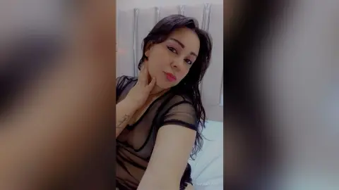 MiaVallevet — 🔥