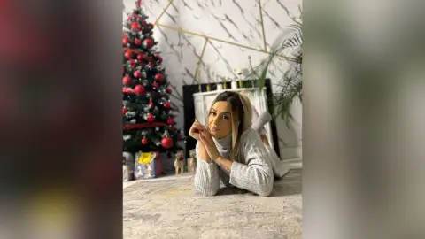 Jess — Jiggle with me 🎄