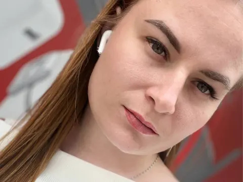 ElenaMaeer cam model