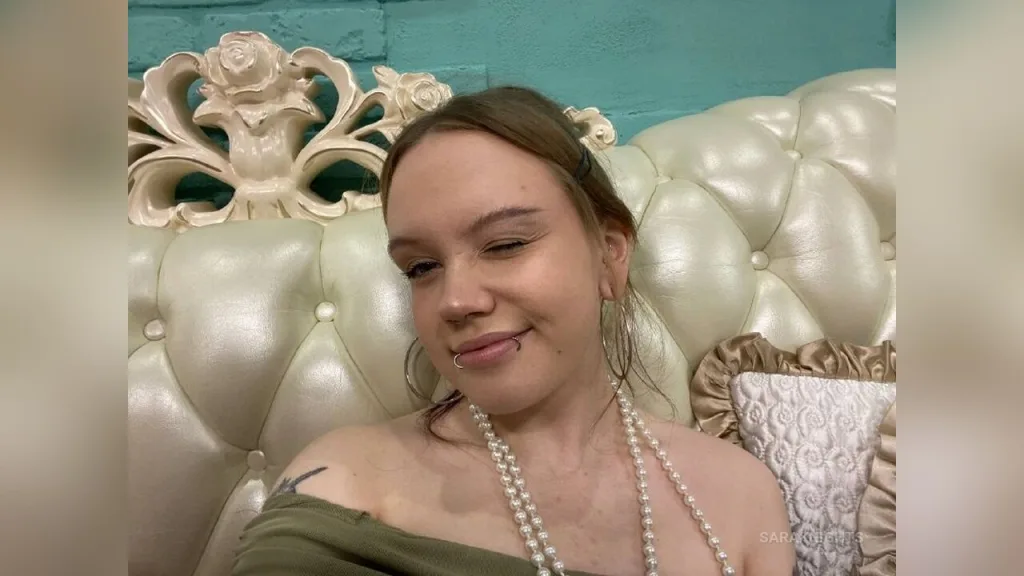 SaraKnights — Gorgeous girl waiting for you