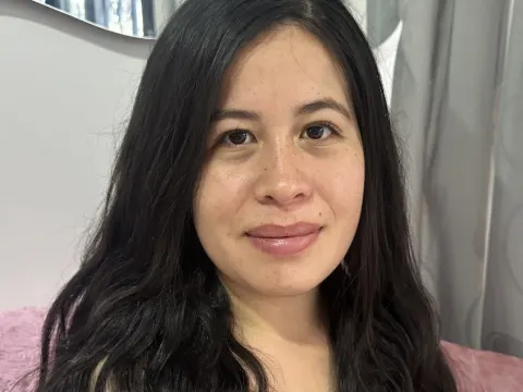 AlinaMoreau — LiveJasmin cam model