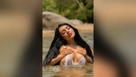 FabianaLima — How wet can I get? 🌊