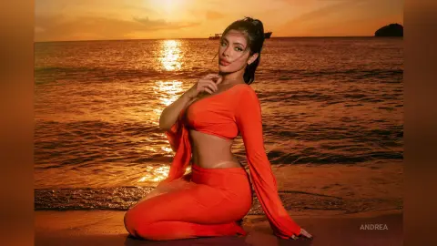 Andrea — HOT Summer🥵