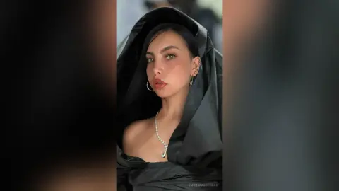 EmilianaEscobar — Do you like my style?💙
