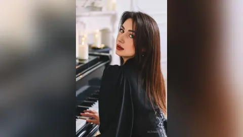OliviaWays — lady at the piano🎹