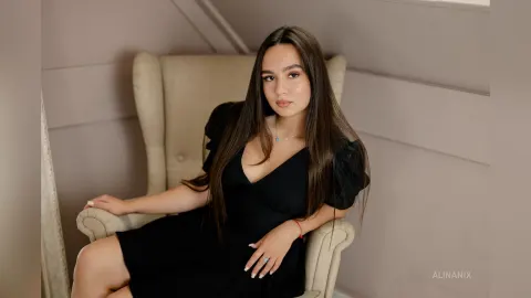 AlinaNix