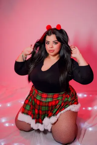 Miahjoness19 — Streamate Photos